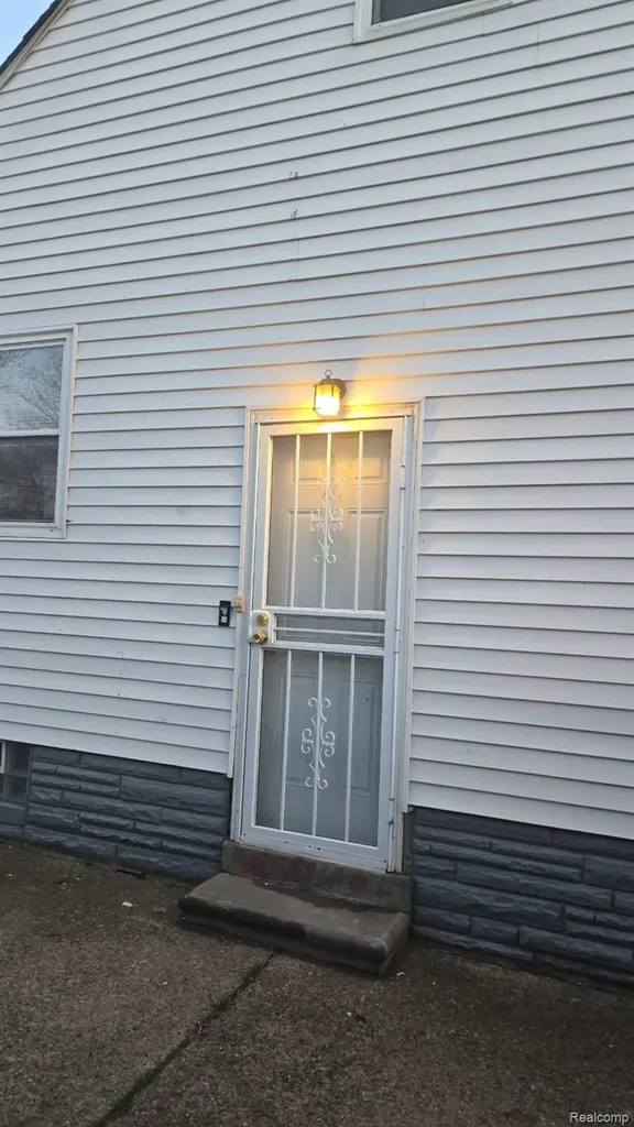 3107 Henry Street Inkster City MI 48141
