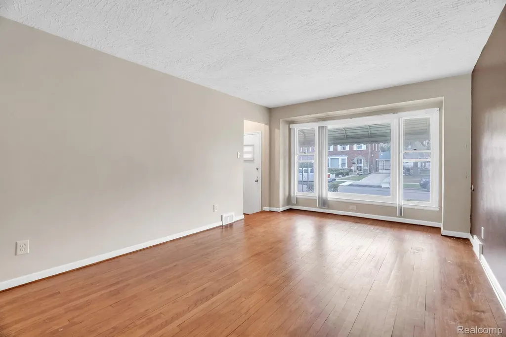 8227 Bingham Street Detroit City MI 48228