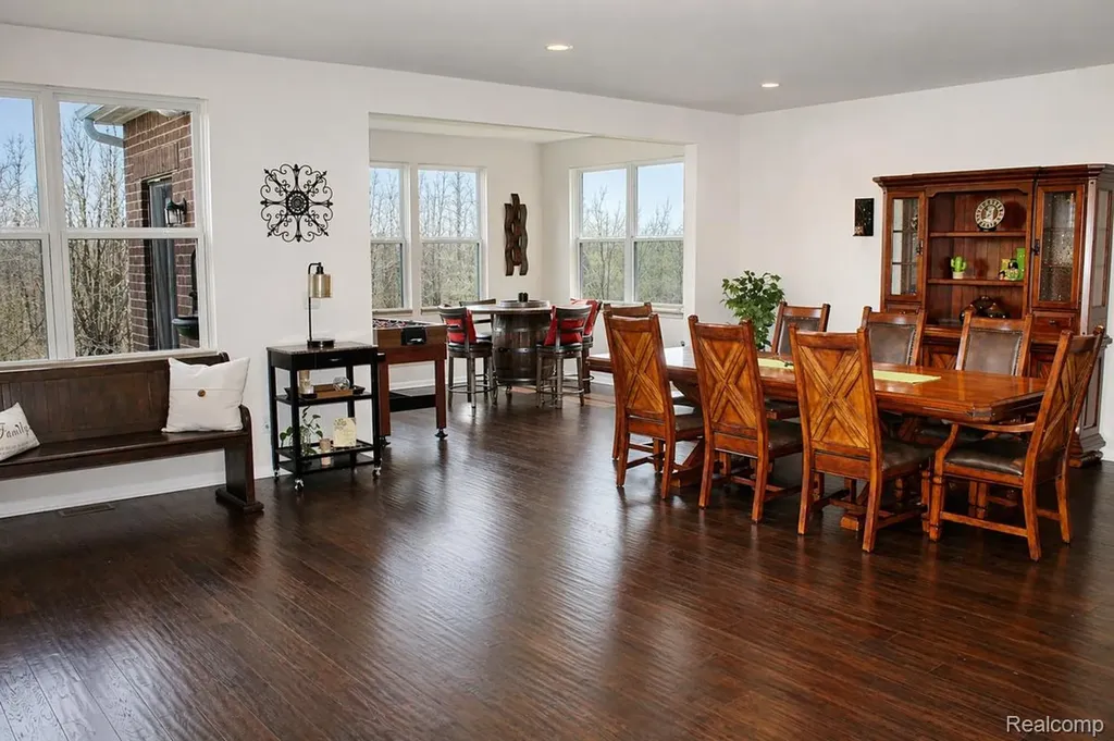860 Backshore Drive Canton Charter Township MI 48187