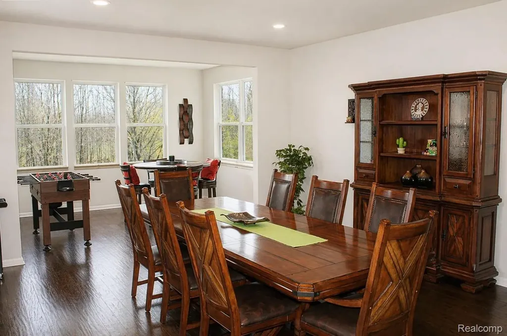 860 Backshore Drive Canton Charter Township MI 48187