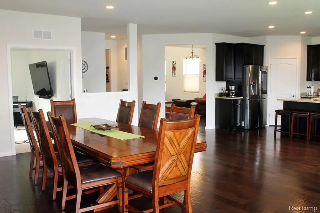 860 Backshore Drive Canton Charter Township MI 48187