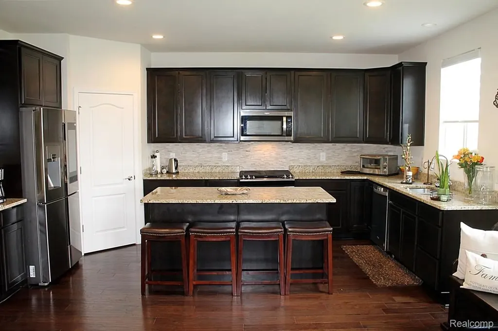 860 Backshore Drive Canton Charter Township MI 48187