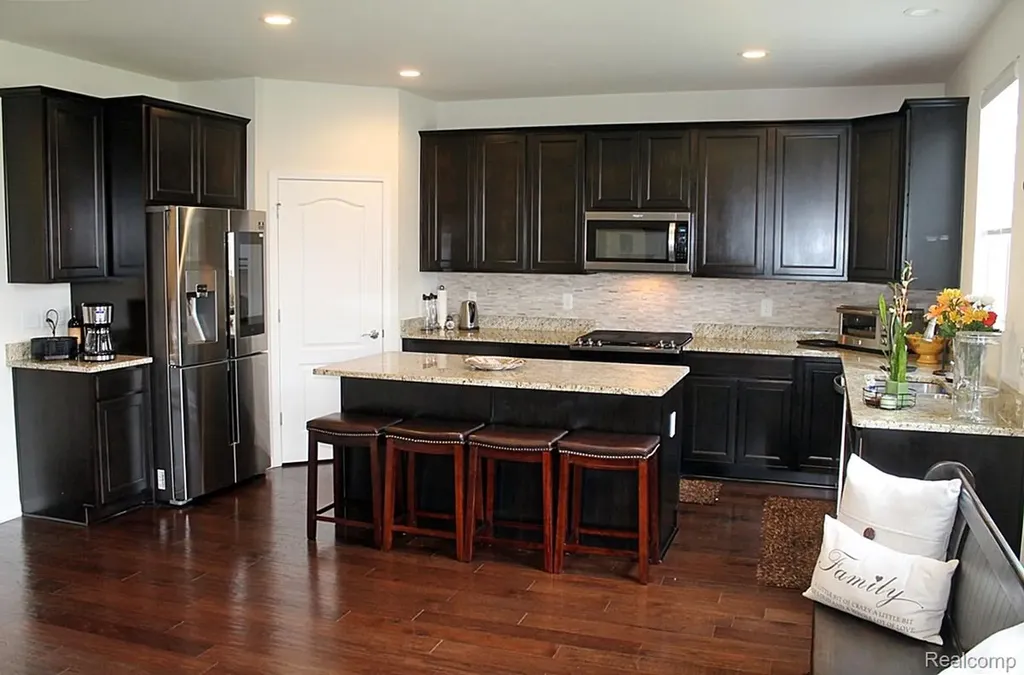 860 Backshore Drive Canton Charter Township MI 48187