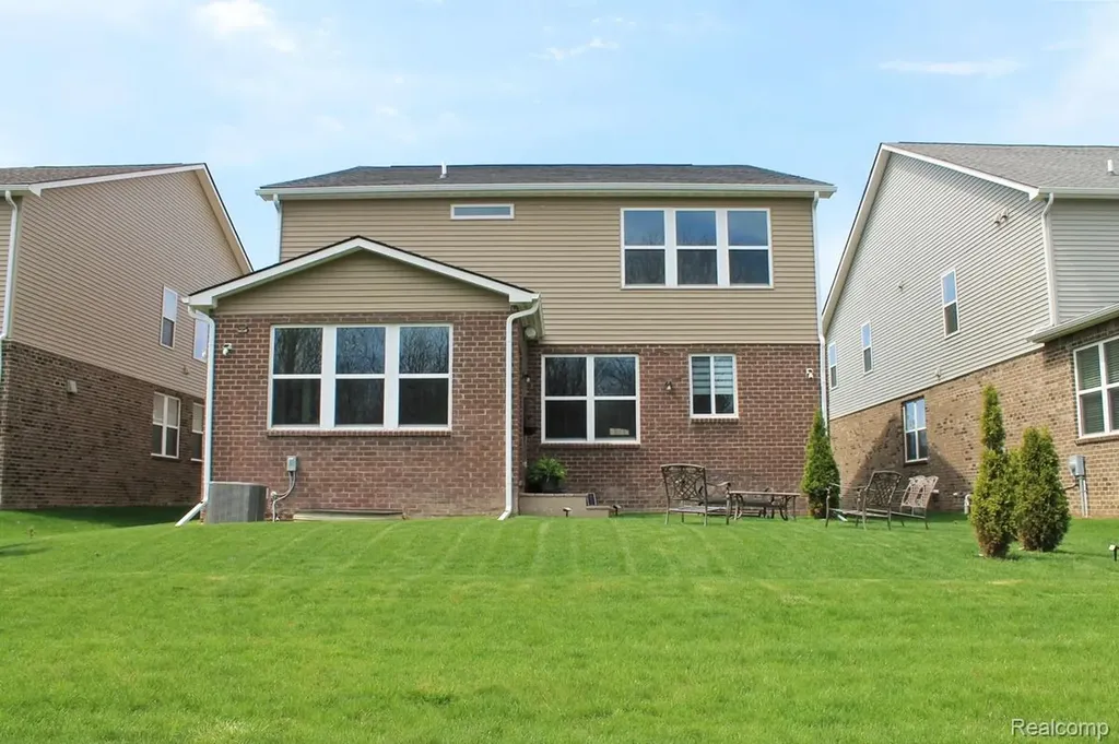 860 Backshore Drive Canton Charter Township MI 48187