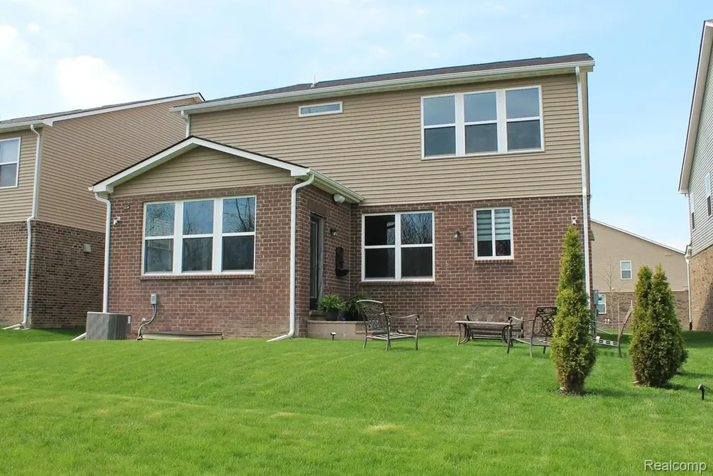 860 Backshore Drive Canton Charter Township MI 48187