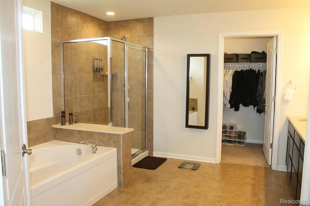 860 Backshore Drive Canton Charter Township MI 48187