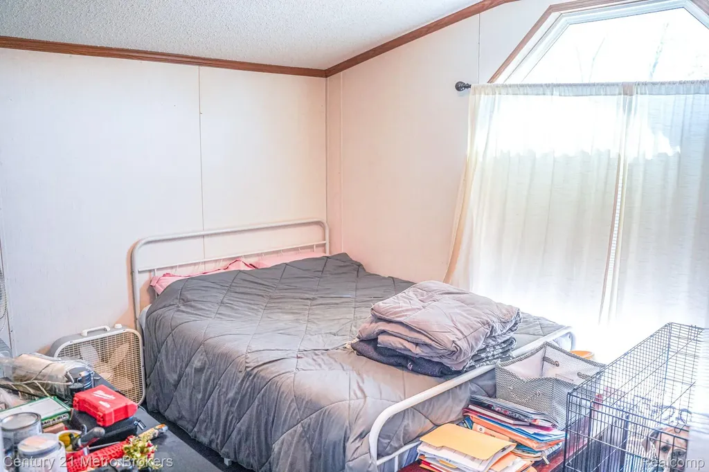 831 N Pontiac Trail Walled Lake City MI 48390