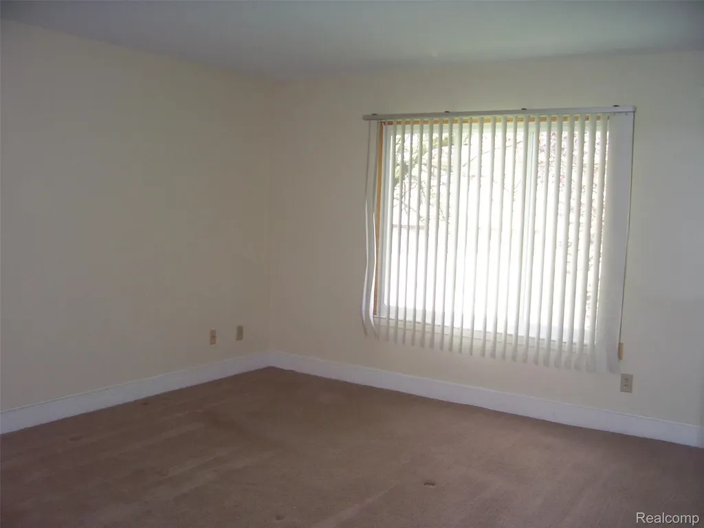 42364 Lochmoor Street Clinton Charter Township MI 48038