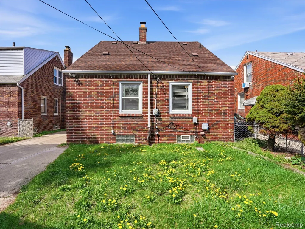 8160 E Lantz Street Detroit City MI 48234