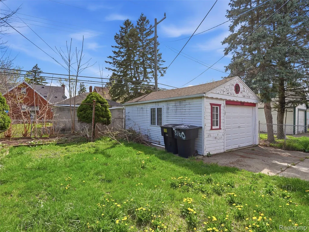 8160 E Lantz Street Detroit City MI 48234