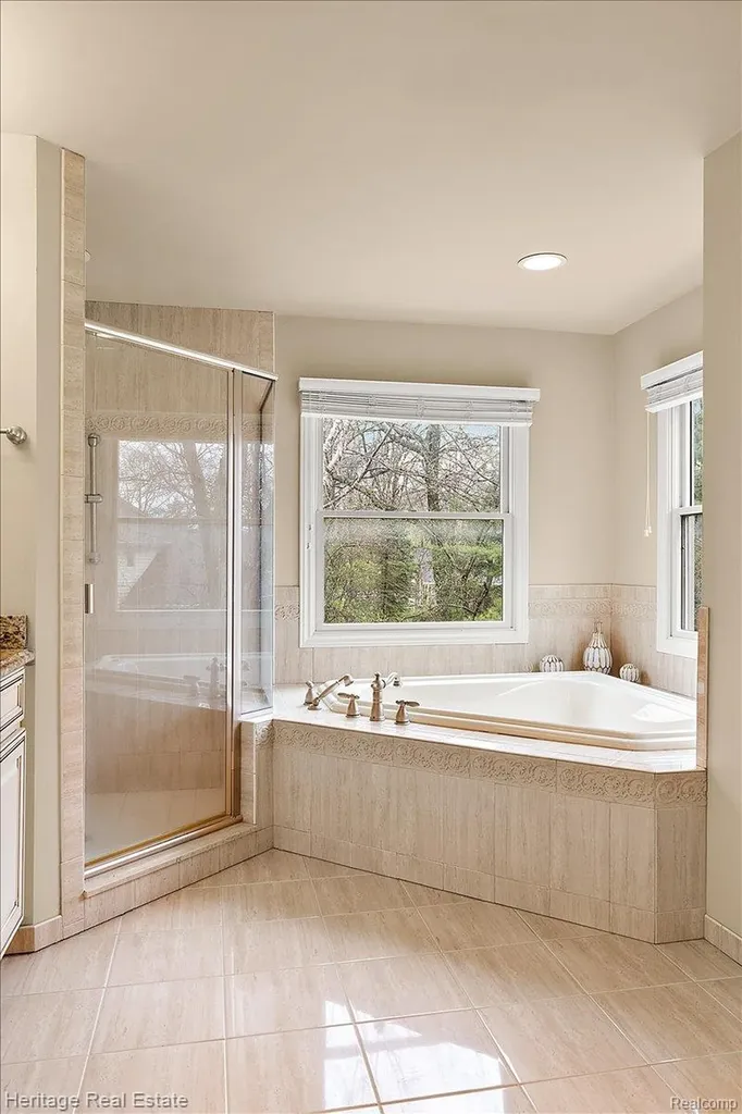 1562 Eagle Trail Oxford Charter Township MI 48371