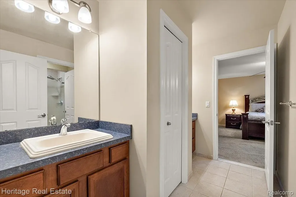 1562 Eagle Trail Oxford Charter Township MI 48371