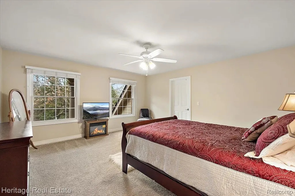 1562 Eagle Trail Oxford Charter Township MI 48371
