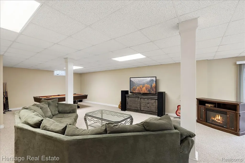 1562 Eagle Trail Oxford Charter Township MI 48371