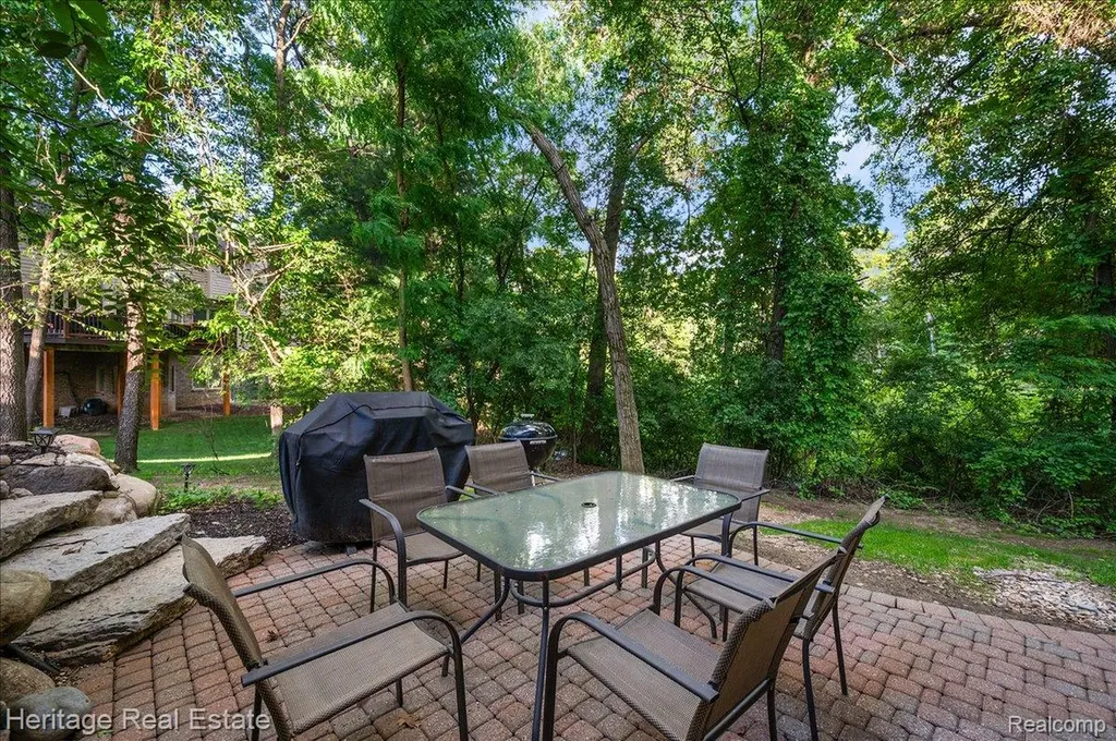 1562 Eagle Trail Oxford Charter Township MI 48371