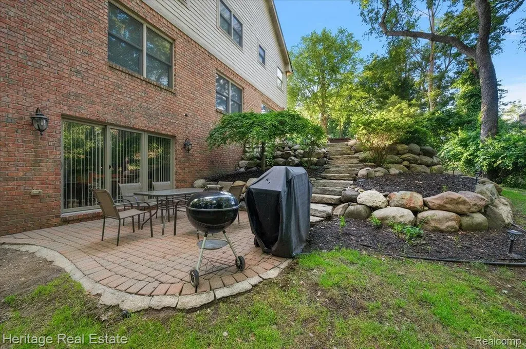 1562 Eagle Trail Oxford Charter Township MI 48371