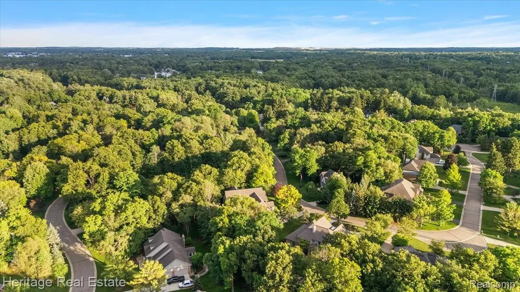 1562 Eagle Trail Oxford Charter Township MI 48371