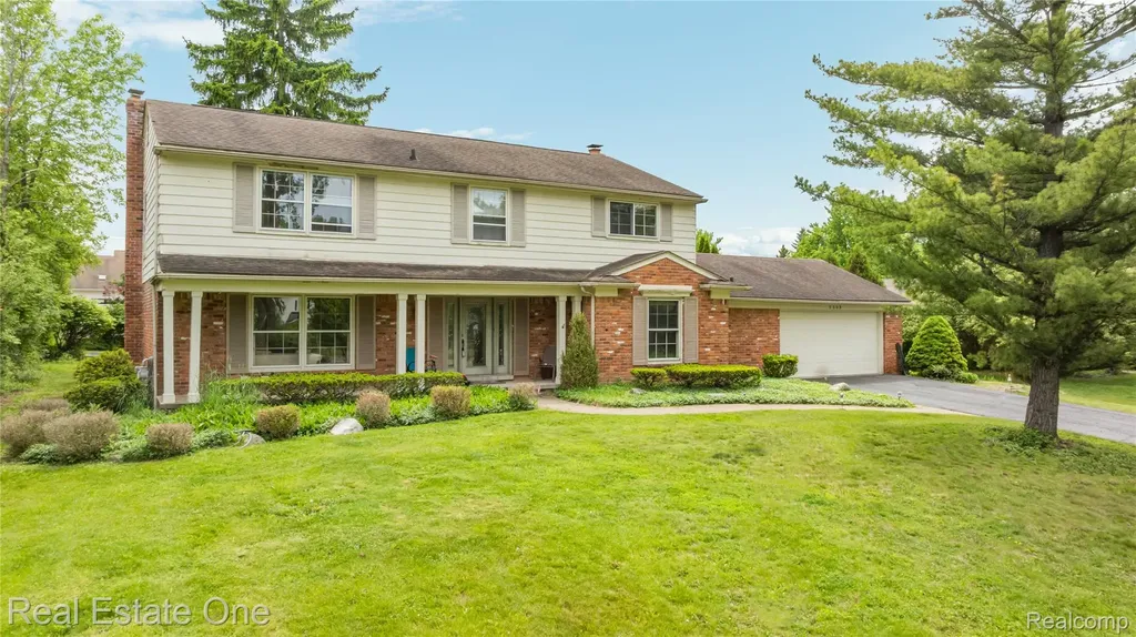 2503 Wickfield Road West Bloomfield Charter Township MI 48323