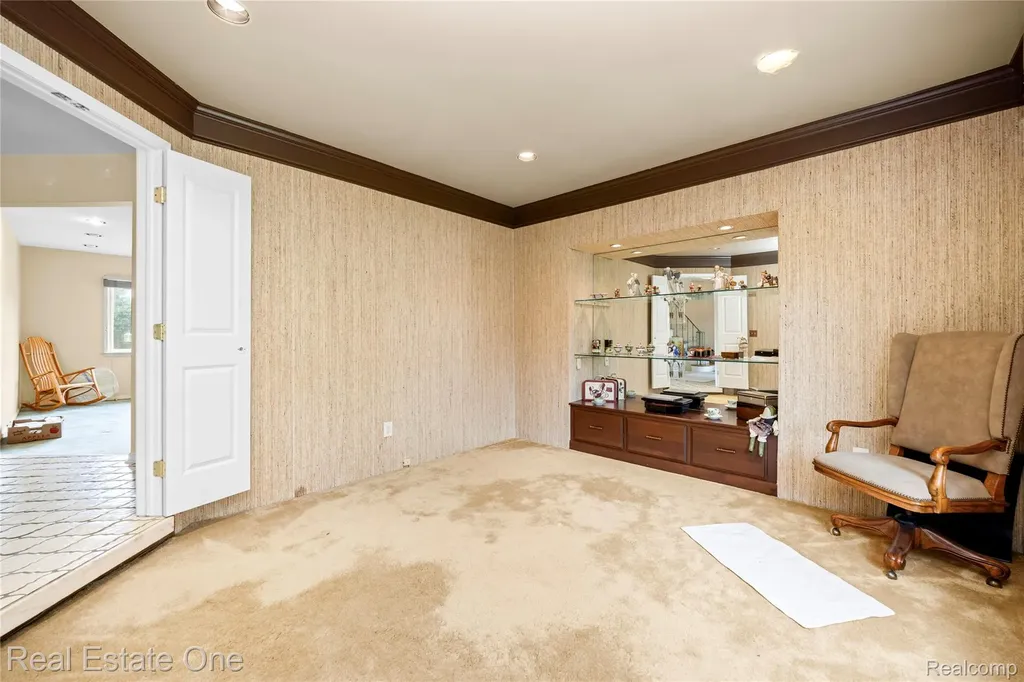 2503 Wickfield Road West Bloomfield Charter Township MI 48323