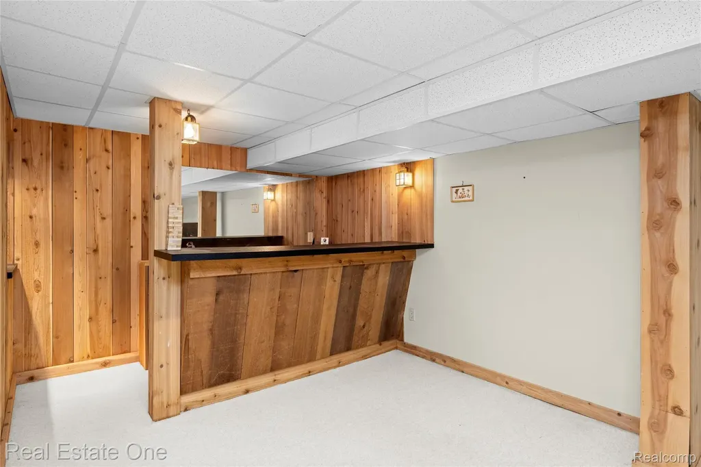 2503 Wickfield Road West Bloomfield Charter Township MI 48323