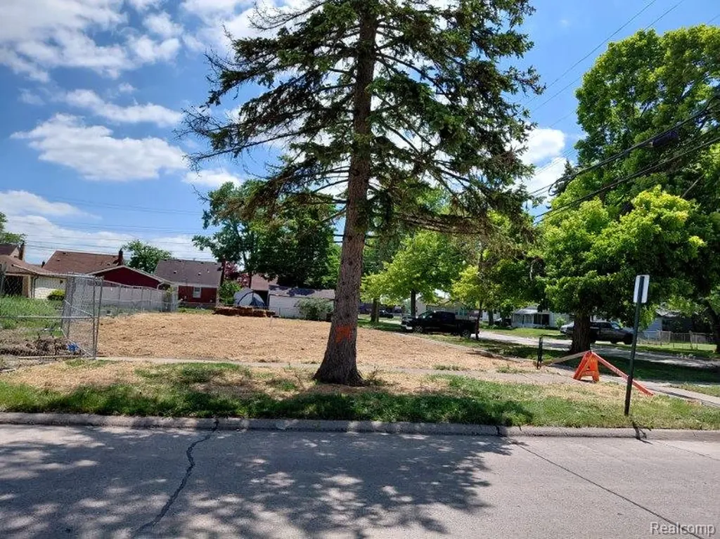 13581 Edison Street Southgate City MI 48195