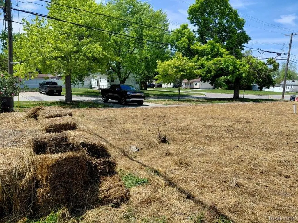 13581 Edison Street Southgate City MI 48195