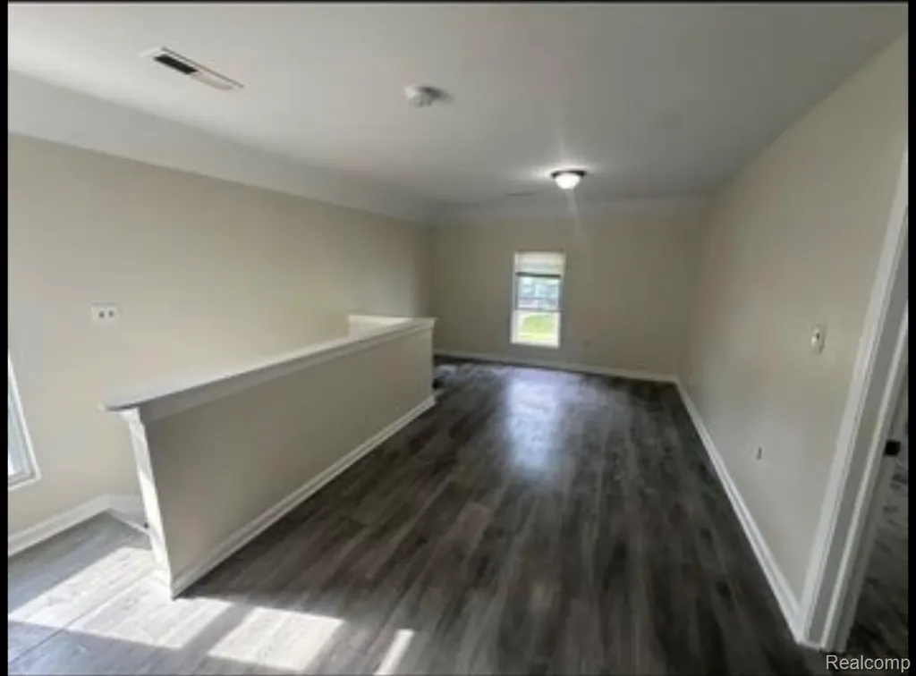 132 E Howard Street Pontiac City MI 48342