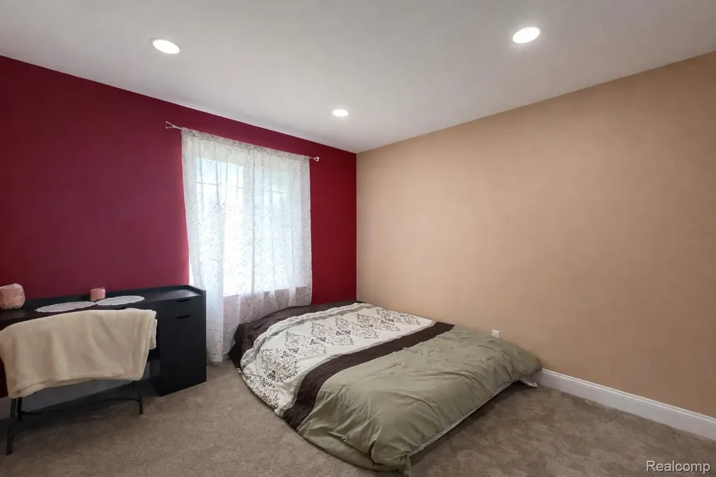 34720 Huntley Drive Sterling Heights City MI 48312