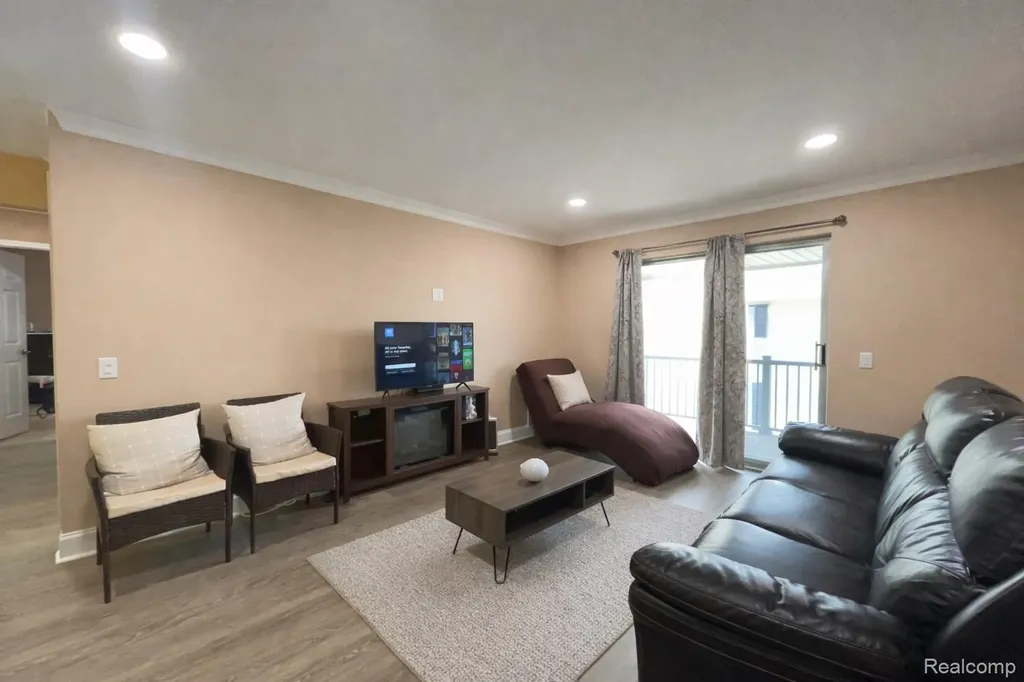 34720 Huntley Drive Sterling Heights City MI 48312