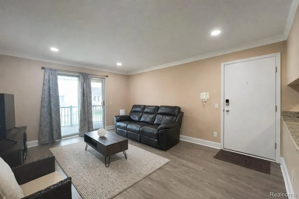 34720 Huntley Drive Sterling Heights City MI 48312