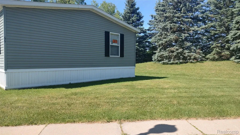 66 Grey Fox Court Grand Blanc Charter Township MI 48439