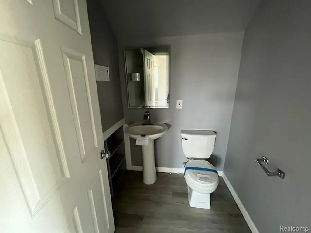 16878 Lilac Street Detroit City MI 48221