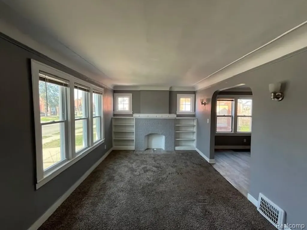16878 Lilac Street Detroit City MI 48221