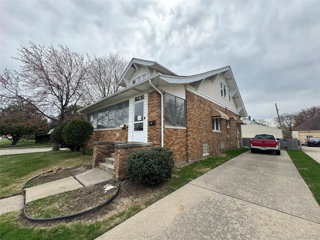 18230 Frazho Road Roseville City MI 48066