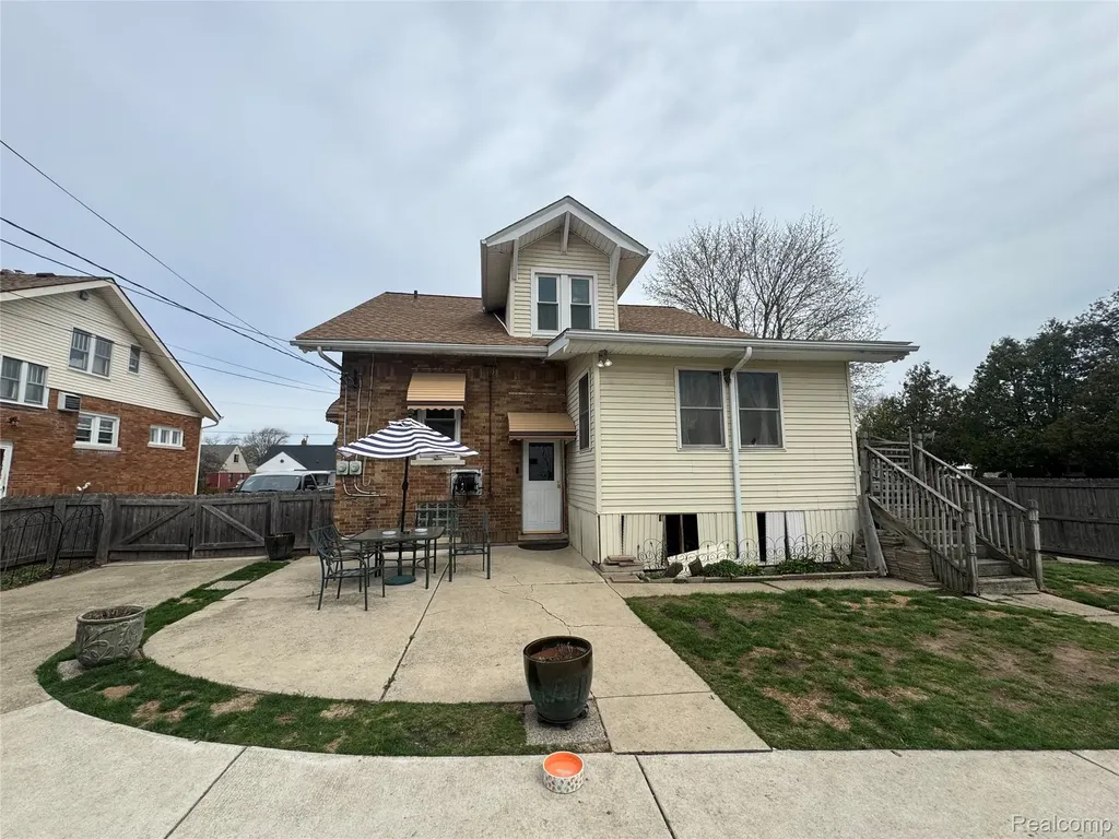 18230 Frazho Road Roseville City MI 48066