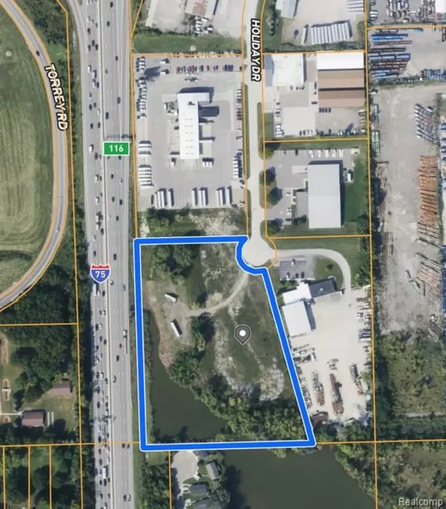 Vl Holiday Drive Flint Charter Township MI 48507