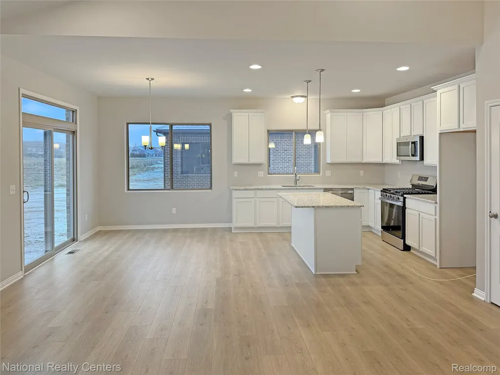 67 Meadow Creek Drive Goodrich Village MI 48483