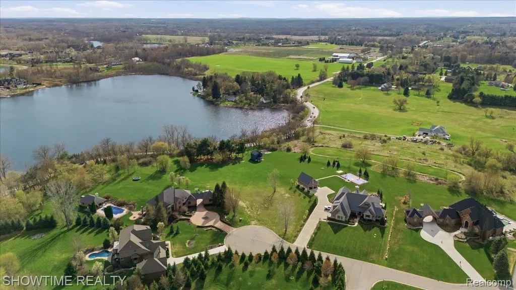 69225 Lake Point Court Bruce Township MI 48065