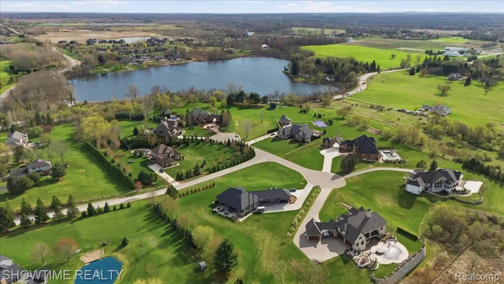 69225 Lake Point Court Bruce Township MI 48065