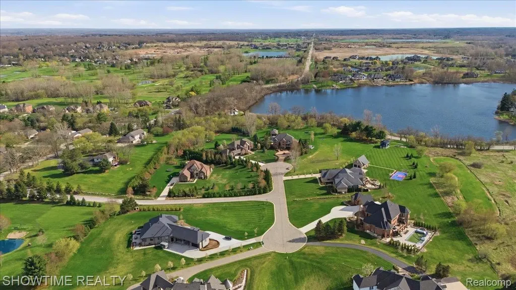 69225 Lake Point Court Bruce Township MI 48065