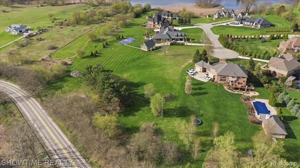69225 Lake Point Court Bruce Township MI 48065