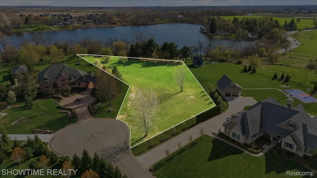 69225 Lake Point Court Bruce Township MI 48065