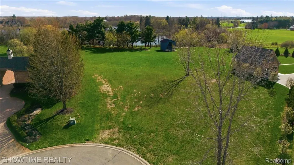 69225 Lake Point Court Bruce Township MI 48065