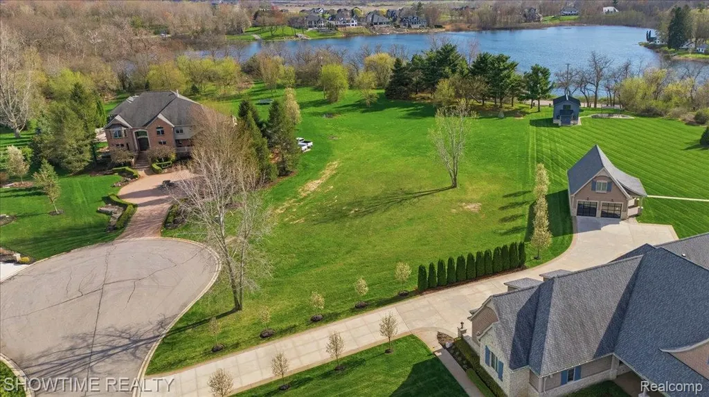 69225 Lake Point Court Bruce Township MI 48065