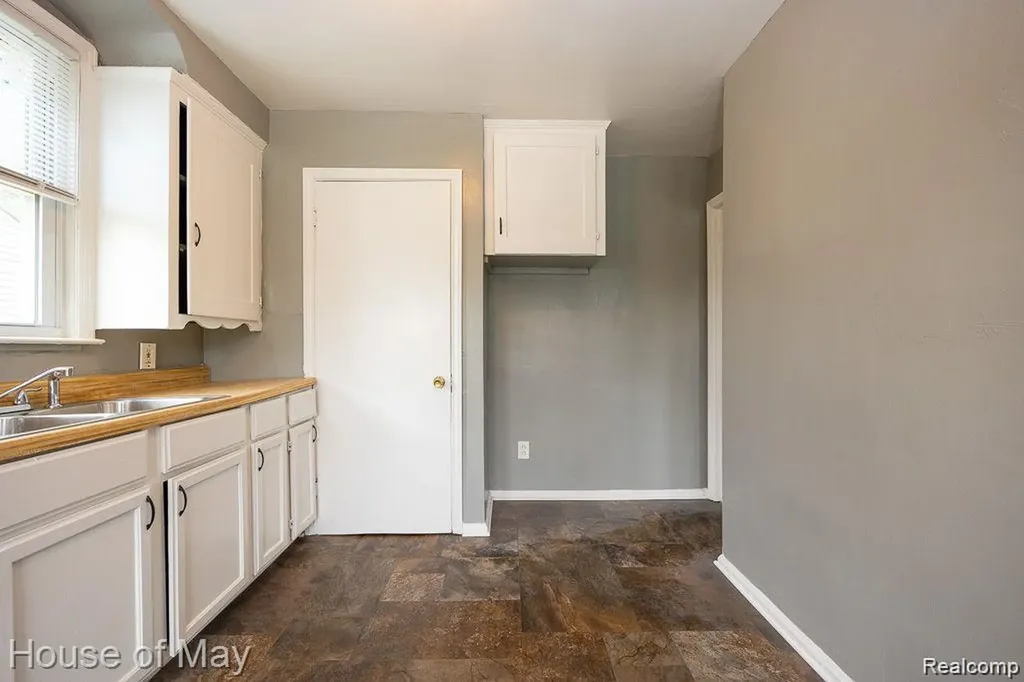 18037 Ferguson Street Detroit City MI 48235