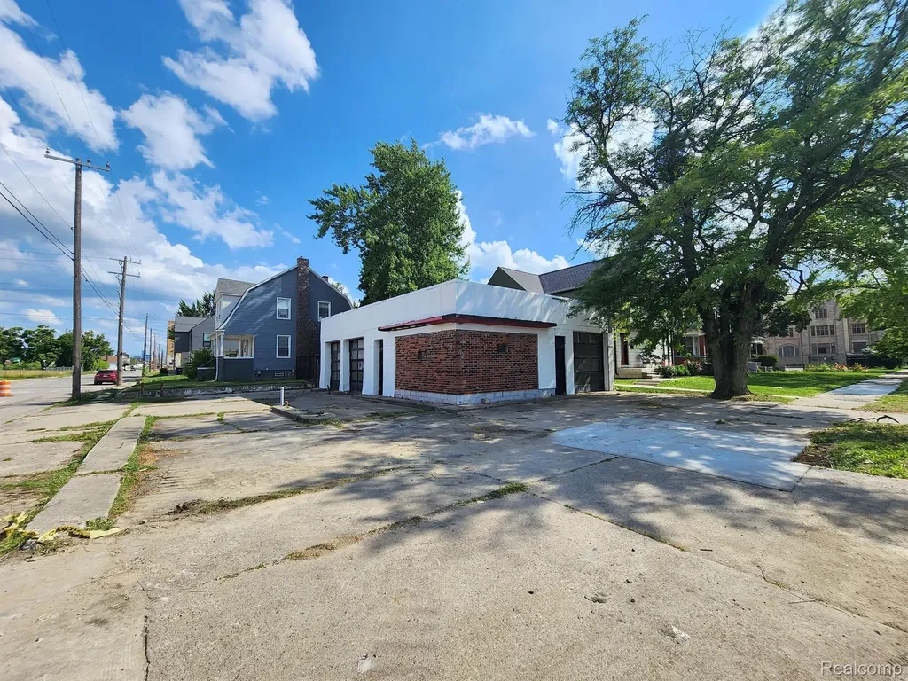 8041 John R Street Detroit City MI 48202