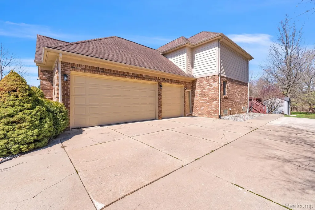 47081 Hidden River Circle N Canton Charter Township MI 48188