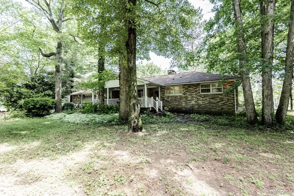 8197 Irish Road Millington Township MI 48746