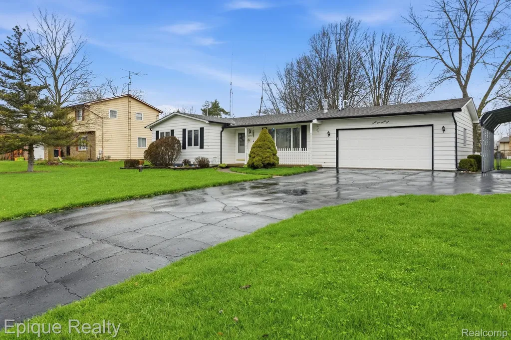 2491 Valley Church Drive Thetford Township MI 48420