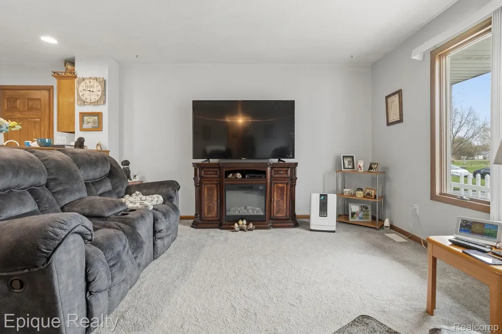 2491 Valley Church Drive Thetford Township MI 48420